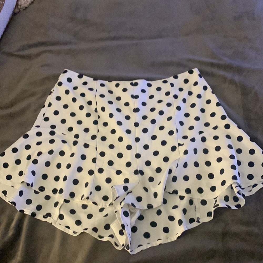 Ruffle shorts